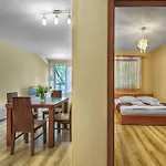 Adler Bed&breakfast Apartament *
